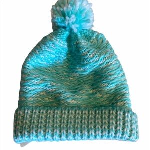 Beanie/Hat With Pom